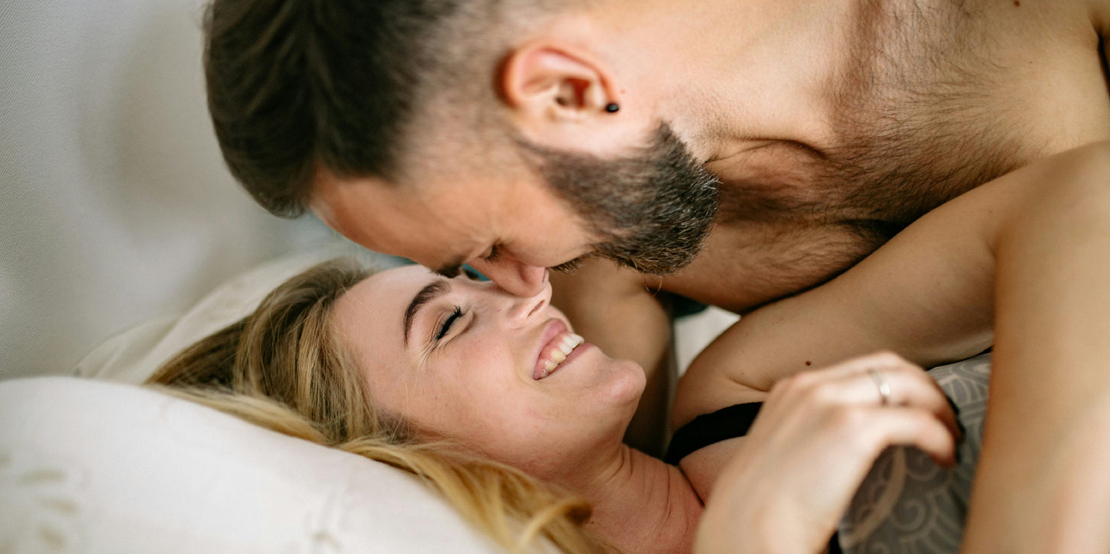 Ciencia y  salud íntima que sí entiende tu cuerpo (y tu edad) 🧬✨